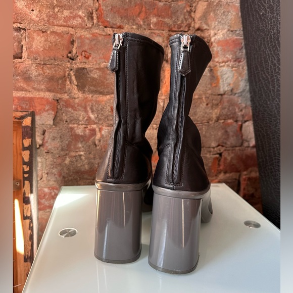 Prada leather Y2K rubber sole boots 38 / 7.5 - Picture 4 of 10